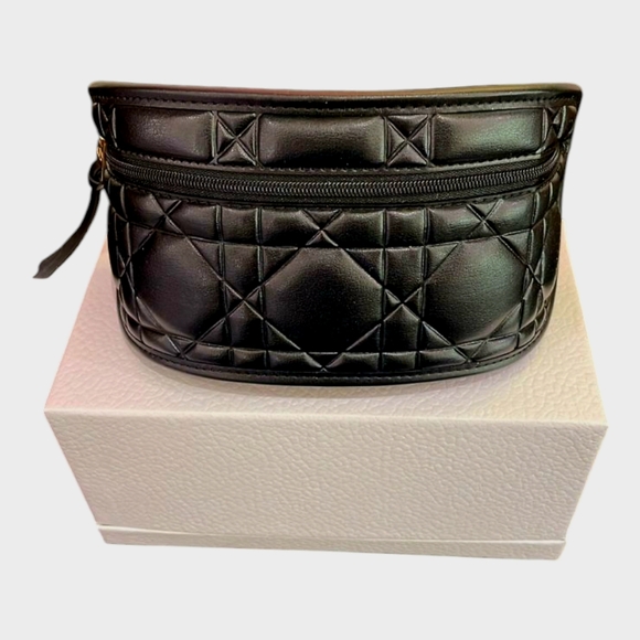 DIOR QUILTED BELT POUCHETTE / CROSSBODY CASE BRAND NEW IN BOX FULL INCLUSION - Picture 3 of 12